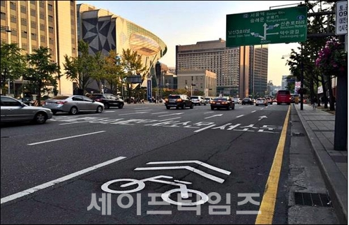 ▲ 서울 시내 자전거 우선도로 ⓒ 서울시