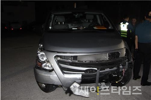 ▲ 음주운전으로 차량이 심하게 파손돼 있다. ⓒ 부산경찰청