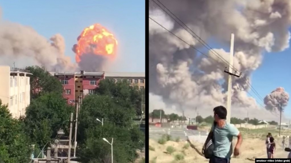 ▲ 카자흐스탄 군 탄약고에서 24일(현지시간) 폭발 사고가 발생해 주민들이 대피하고 있다. ⓒ RFE/RL