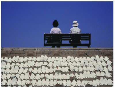 ▲ 2008년 노인인식개선 사진 공모전 당선작-김지수 '당신들에게 박수를' ⓒ 강동구