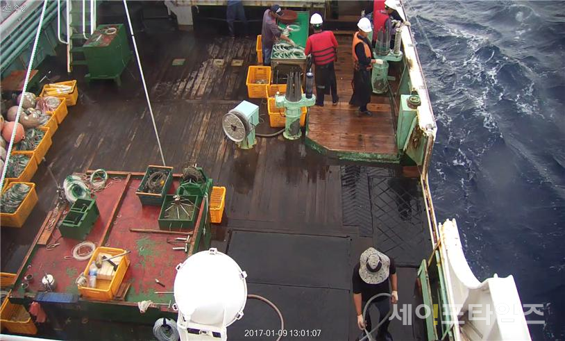 ▲ 해수부는 지난달 19일 24시간 불법어업 감시하는 인공지능 시스템을 국내 원양어선에 도입했다. ⓒ 해수부