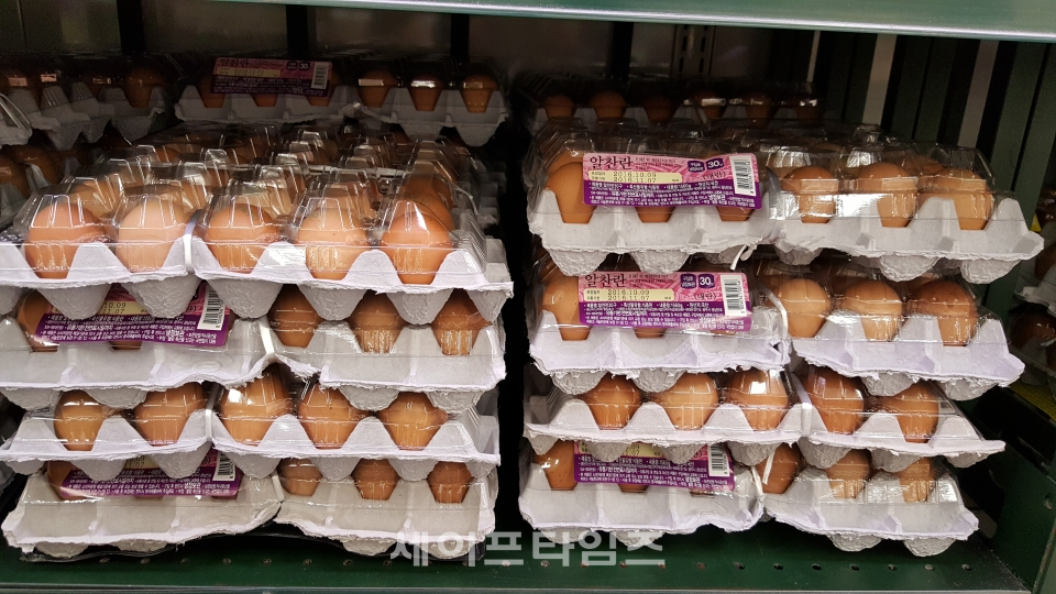 ▲ 서울 용산의 한 대형마트에 달걀이 진열돼 있다. ⓒ 세이프타임즈 DB