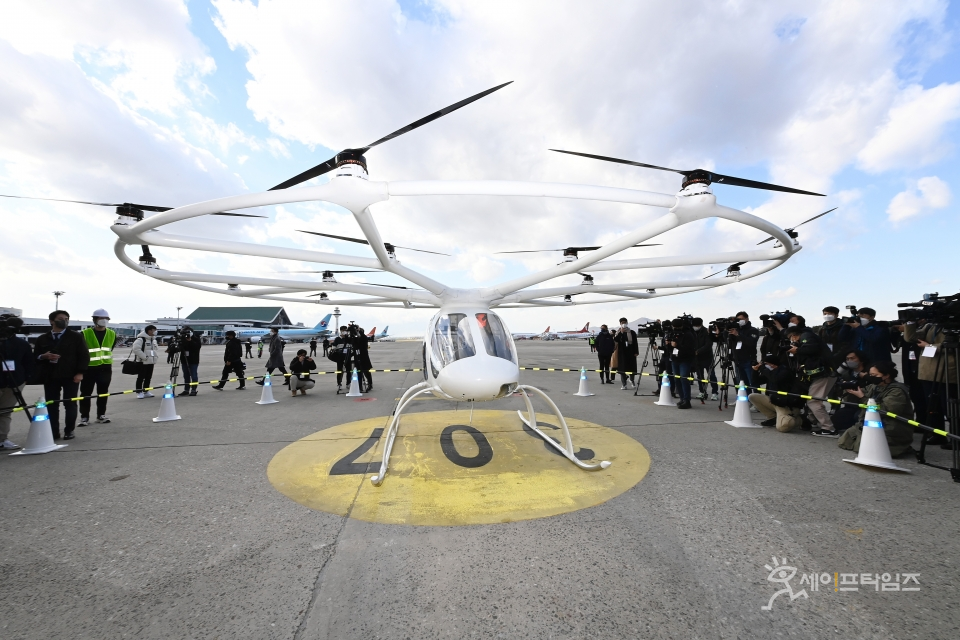 ▲ 시연에 성공한 볼로콥터 UAM. ⓒ 공항공사