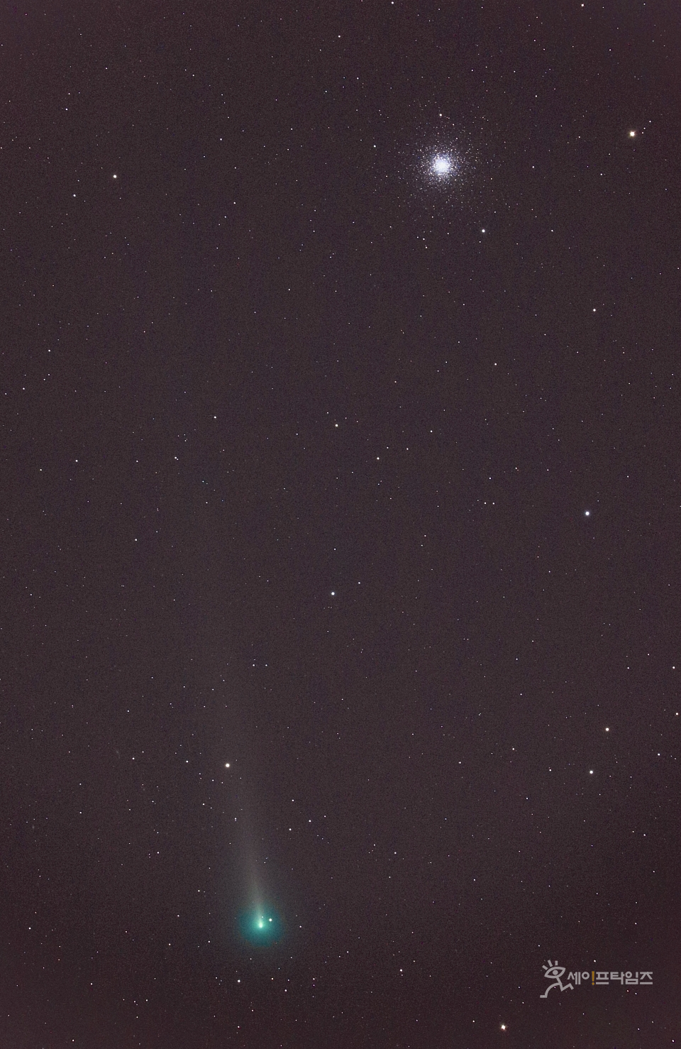 ▲ 지난 4일 목동자리 구상성단 M3 근처를 지나는 레너드 혜성. © 한국아마추어천문학회 정성훈