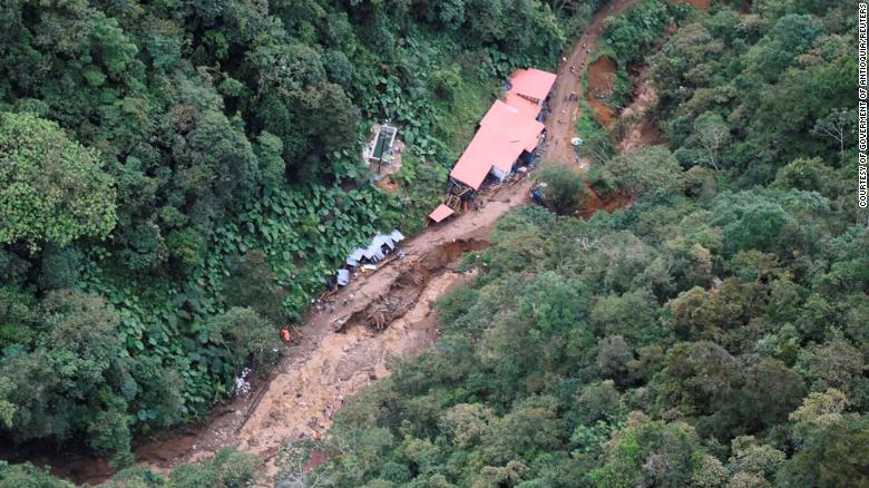 ▲ 콜롬비아 아브리아키 시에서 발생한 산사태로 최소 11명이 사망했다고 당국이 밝혔다. ⓒ CNN