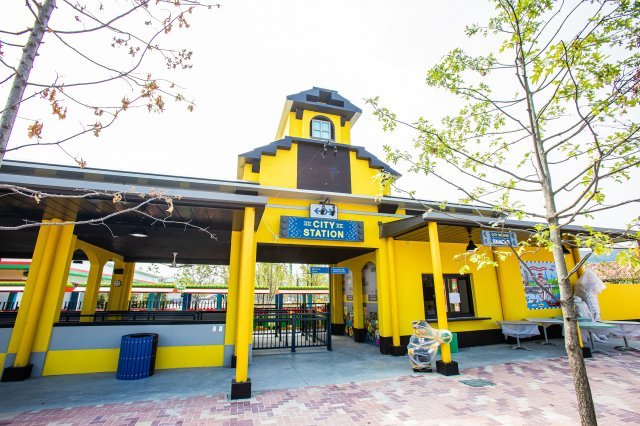 ▲ 강원 춘천시 중도의 레고랜드 주변 기반조성 공사를 담당했던 건설업체들이 발주자인 강원중도개발공사가 공사대금을 제때 주지 않아 반발하고 있다. ⓒ 레고랜드 코리아 리조트