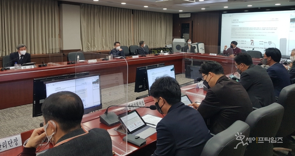 ▲ 한국마사회 관계자들이 내부통제 강화를 위한 교육을 진행하고 있다. ⓒ 마사회