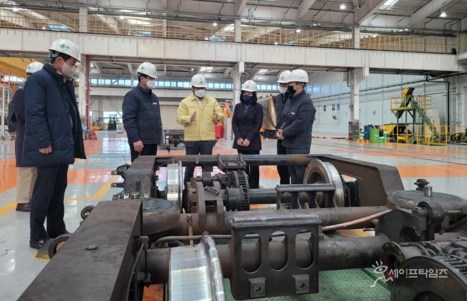 ▲ 김주영 더불어민주당 의원이 국회 본회의에서 김포골드라인 관련 5분 발언을 하고 있다. ⓒ 김포시