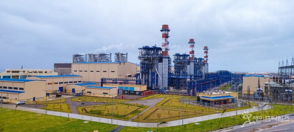 ▲ 대우건설이 알제리 전력생산공사가 발주한 라스지넷 가스복합화력발전소 건설공사의 예비준공확인서를 접수했다. ⓒ 대우건설