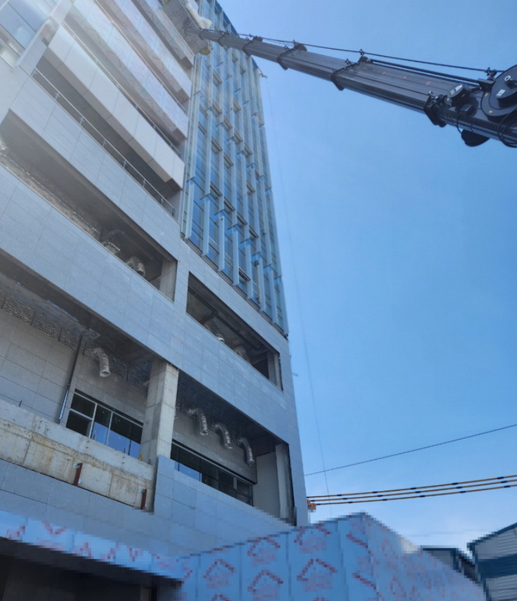 ▲ 부산 사상구 감전동의 한 공장 건물 신축 공사장에서 노동자가 추락해 숨졌다. ⓒ 부산 사상경찰서