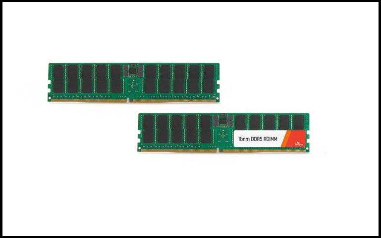 ▲ 10나노급 5세대(1b) 기술이 적용된 SK하이닉스의 서버용 DDR5 D램. ⓒ SK하이닉스