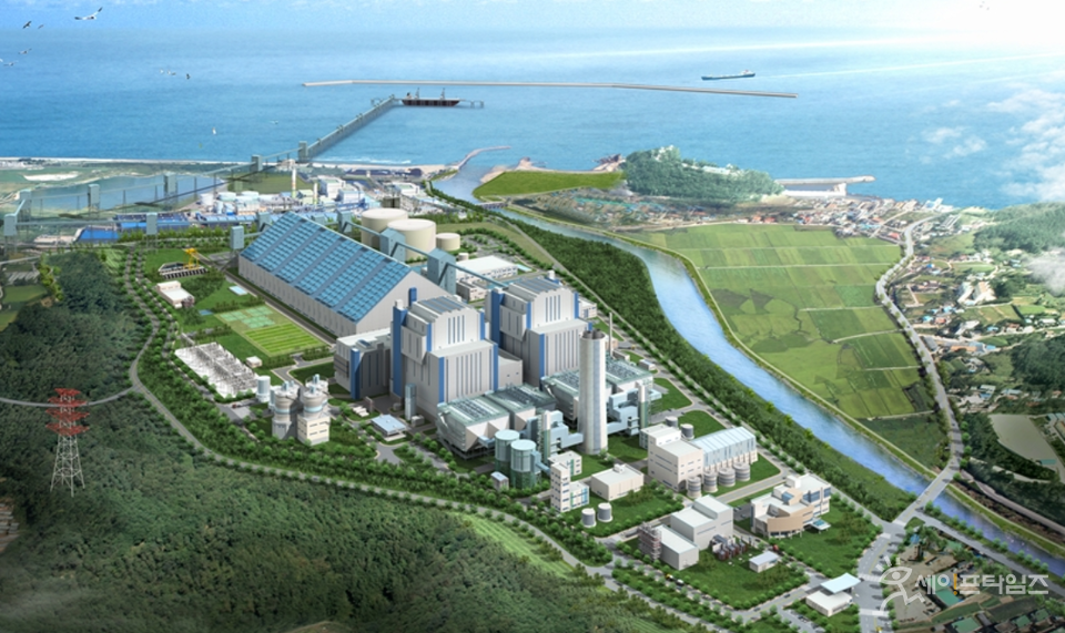 ▲ 강원 강릉 안인화력발전소에서 잇따른 노동자들의 사망과 관련해 정의당 강원도당과 강릉지역 노동·시민단체가 철저한 진상규명을 요청했다. ⓒ 강릉시청