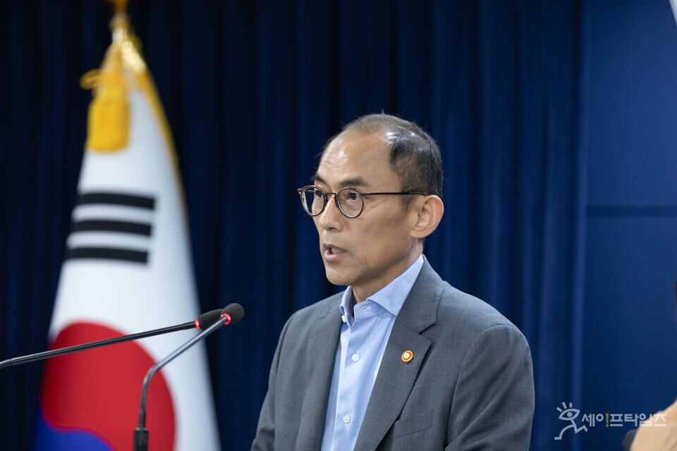 ▲ 고학수 개인정보보호위원회 위원장이 3일 서울 종로구 정부청사 합동브리핑실에서 을 하고 있다. ⓒ 개인정보보호위원회