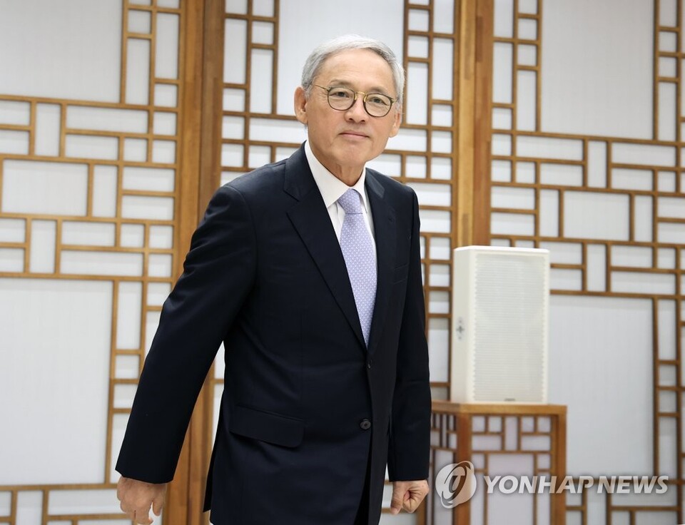 ▲ 유인촌 대통령 문화체육특별보좌관이 지난 7월 7일 서울 용산 대통령실 청사에서 열린 위촉장 수여식에 입장하고 있다. ⓒ 연합뉴스