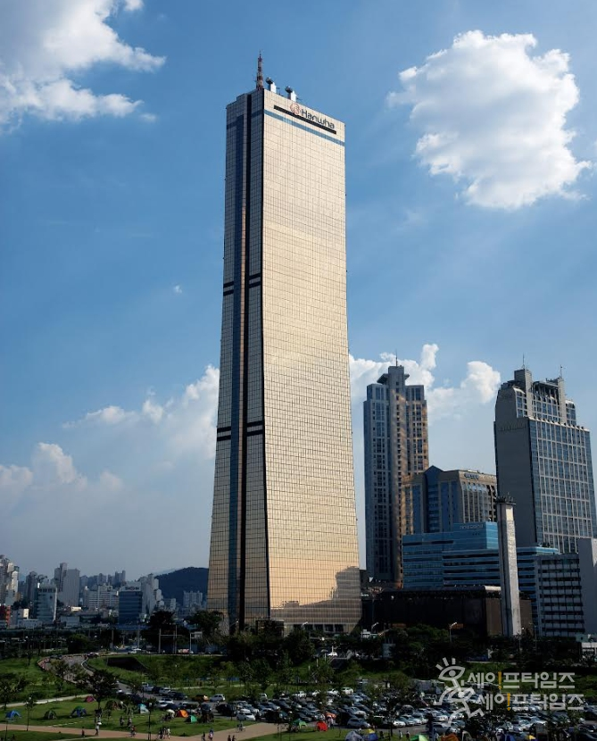 ▲ 한화생명 소속 보험설계사가 수십억원대의 사기로 법정 구속됐음에도 회사측이 별다른 조치를 취하지 않아 피해액을 키웠다는 논란이 일고 있다. ⓒ 한화생명