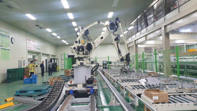 ▲ 경남 고성군 영오면의 한 농산물선별장에서 로봇이 오작동해 설치업체 직원이 숨지는 사고가 발생했다. ⓒ 경남소방본부