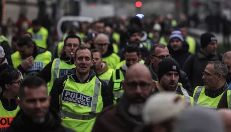 ▲ 지난달 3일 프랑스 지방경찰들이 보르도에서 열린 시위에 참여했다. ⓒ AFP 통신