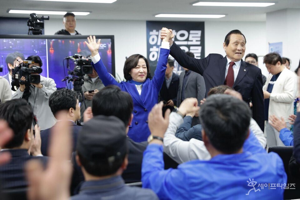 ▲ 경기 하납갑에서 당선된 더불어민주당 추미애 당선인. ⓒ 추미해 후보 캠프