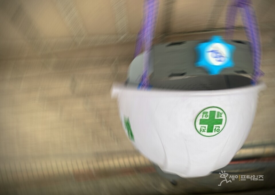 ▲ 전남 진도군 조도대교 교량 보수 작업을 하던 노동자가 추락해 숨졌다. ⓒ 세이프타임즈