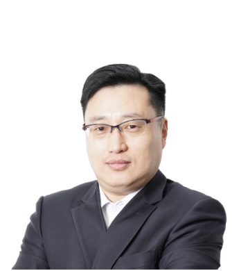 임홍철 전문위원