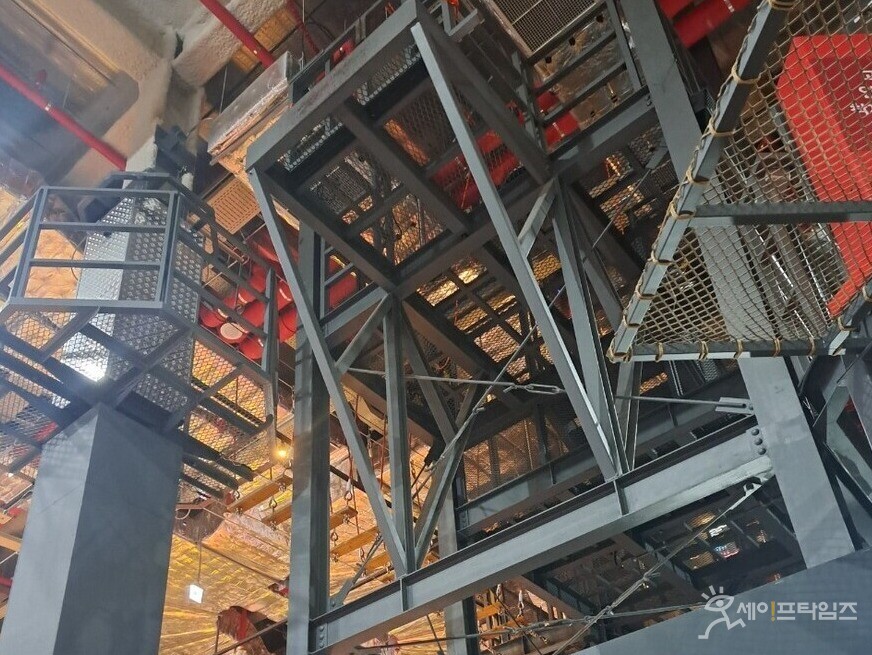 ▲ 지난 2월 추락사고가 발생한 경기 안성 실내 번지점프장. ⓒ 경기도소방본부