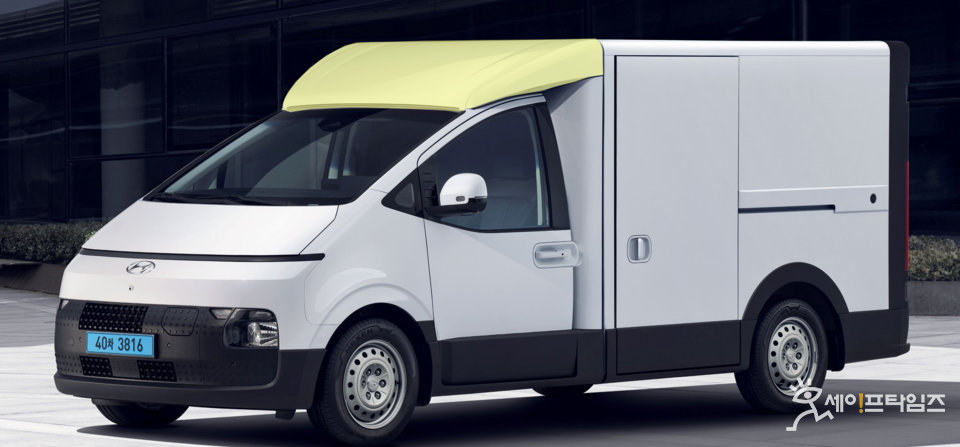 ▲ 현대자동차가 무도장 복합재 성형 기술을 전동화 비즈니스 플랫폼 ST1 카고의 루프 스포일러에 적용하고 있다. ⓒ 현대차·기아