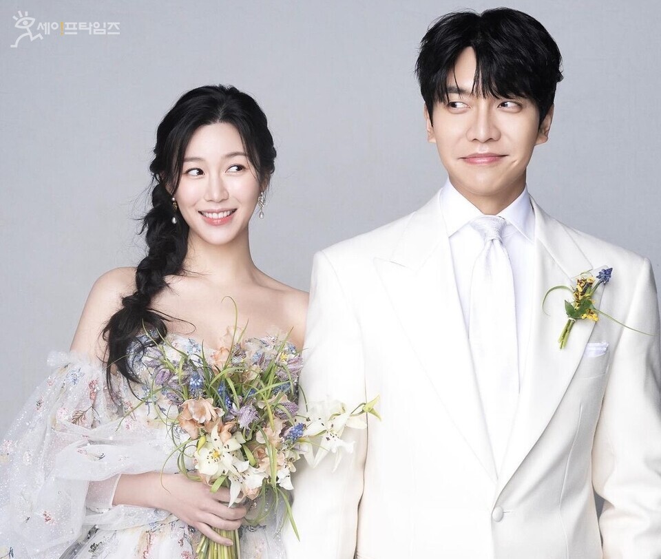 ▲ 대법원 3부가 배우 견미리씨의 남편이자 가수 겸 배우 이승기씨의 장인인 이모씨의 주가조작 혐의에 대해 무죄를 선고한 원심을 깨고 유죄 취지 파기 환송했다. ⓒ 이다인 인스타그램