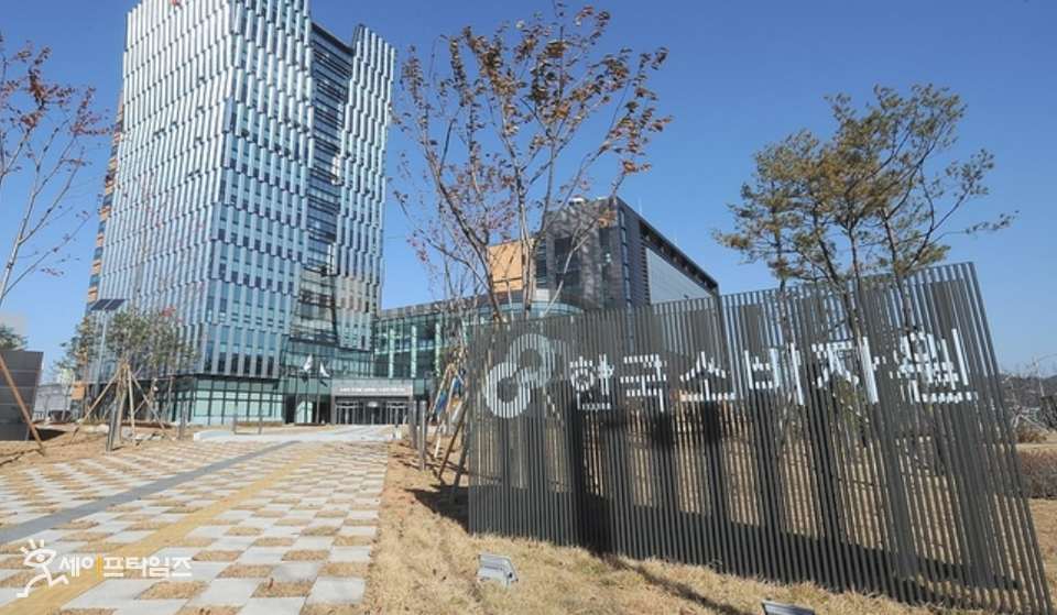 ▲  한국소비자원은 치과 임플란트 시술관련 부작용과 환급 관련 분쟁 등 피해구제 신청이 최근 3년간 증가하고 있어 소비자들의 주의를 당부했다. ⓒ 소비자원