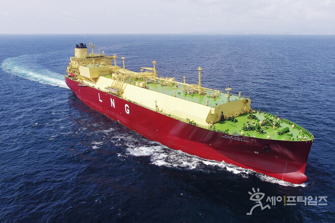 ▲ HD현대중공업 자율운항선박 아비커스가 바다를 횡단하고 있다. ⓒ HD현대중공업