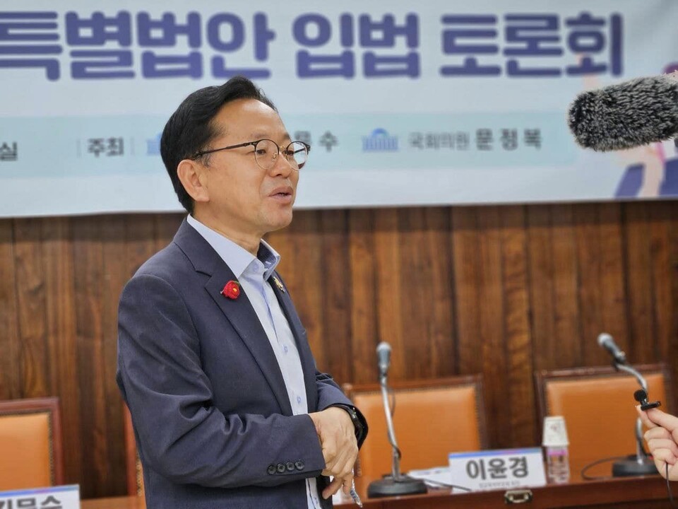 ▲ 더불어민주당 김문수 의원이 학생인권법 입법 토론회에서 발언하고 있다. ⓒ 의원실