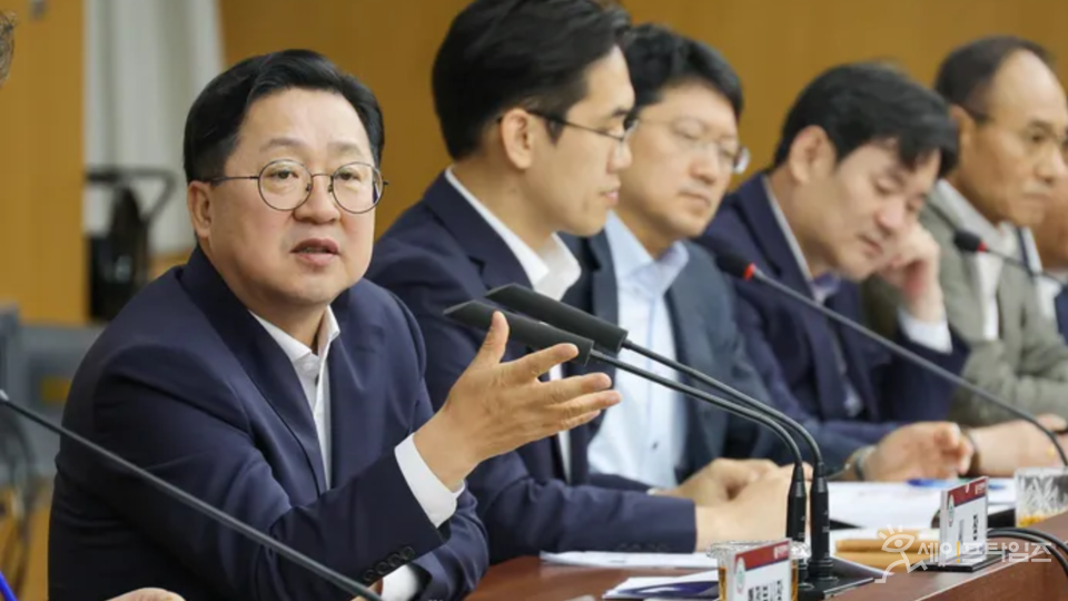 ▲ 이장우 대전시장이 최근 열린 확대간부회에서 어린 자녀를 둔 공직자들의 주 1회 재택근무 도입에 대해 발언하고 있다. ⓒ 대전시
