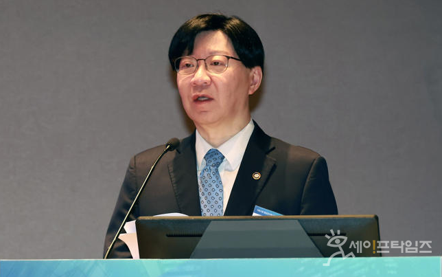 ▲ 김소영 금융위원회 부위원장이 한국거래소에서 열린 불공정거래 대응 강화 세미나에서 축사하고 있다. ⓒ 금융위