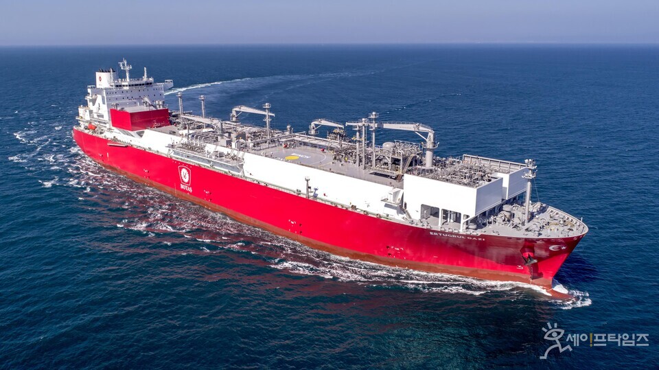 ▲ HD현대중공업이 건조해 2020년 인도한 17만 입방미터급 LNG-FSRU ⓒ HD현대중공업