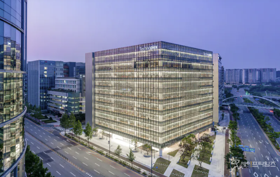 ▲ 경기 성남시 판교 테크노플렉스 한국타이어 본사 전경. ⓒ 한국타이어