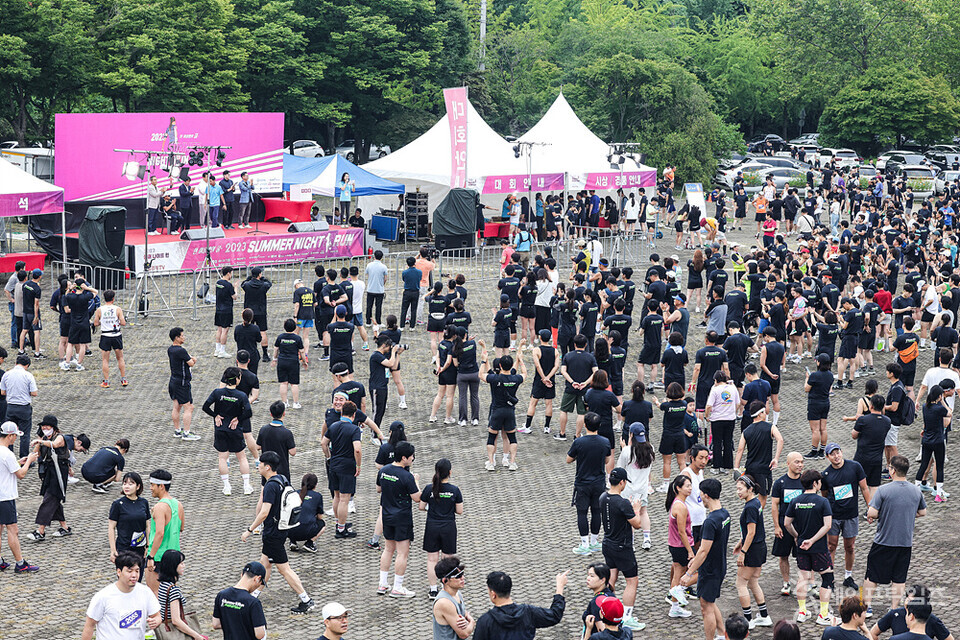 ▲ 지난해 열린 썸머 나이트 런 진행 현장. ⓒ 썸머 나이트 런