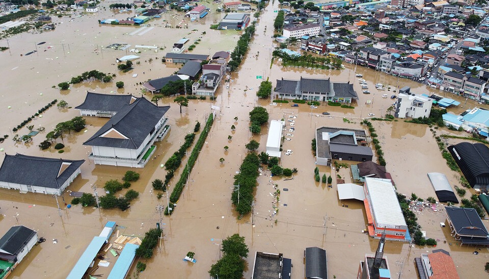 ▲ 앞으로 자연재난으로 주거와 주생계피해를 입은 이재민은 기존 대비 2배의 의연금을 지급 받을 수 있다. ⓒ 연합뉴스