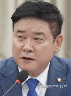 ▲ 더불어민주당 윤종군 의원. ⓒ 의원실