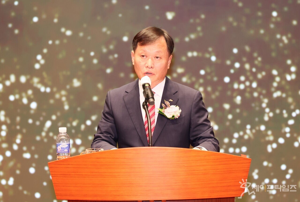 ▲ 이정복 한국서부발전 신임 사장이 취임식에서 새로운 경영 목표를 밝히고 있다. ⓒ 한국서부발전