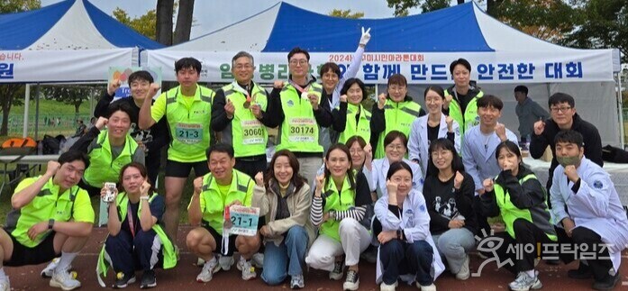 ▲경북도 임상병리사회가 '2025 구미아시아육상경기선수권대회 성공 기원 구미시민마라톤대회'에서 검사부스를 운영하고 있다. ⓒ 경상도임상병리사회