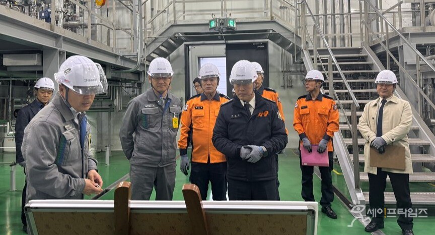 ▲ 허석곤 소방청장이 한솔케미칼 공장 현장 점검에 나섰다. ⓒ 소방본부