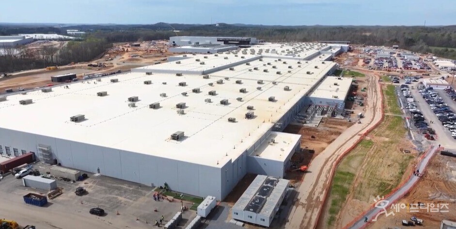  ▲ 태양광 모듈을 생산하는 미국 카터스빌 공장. ⓒ 한화큐셀 