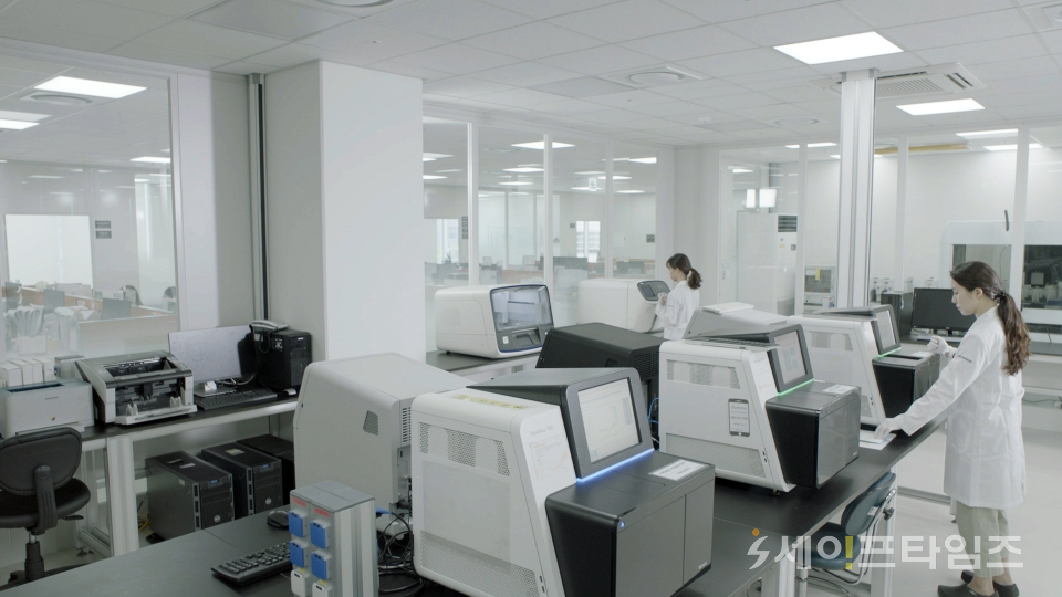 ▲ 전남 화순백신산업특구에 위치한 GC녹십자 실험실. ⓒ GC녹십자