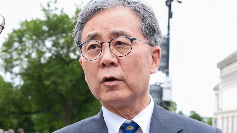 ▲ 김현종 전 통상교섭본부장이 지난달 8일(현지시간) 미국 워싱턴 DC에서 백악관 당국자들과의 회동 결과를 설명하고 있다. ⓒ 연합뉴스