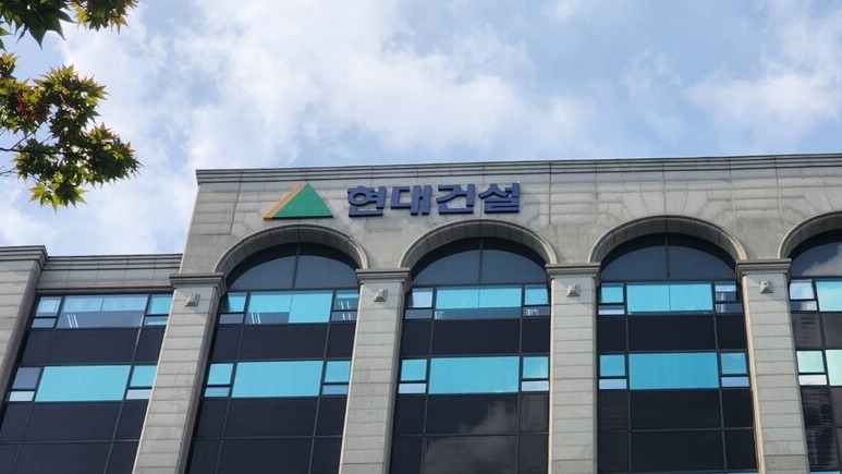 ▲ 윤석열 전 대통령의 서울 한남동 대통령 관저 내 골프연습장이 17일 정식 계약 없이 공사가 먼저 진행된 사실이 드러났다. ⓒ 세이프타임즈