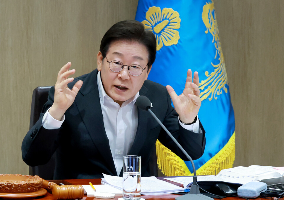 ▲ 이재명 대통령이 국무회의에서 중대재해 근절대책 토론을 하고 있다. ⓒ 연합뉴스