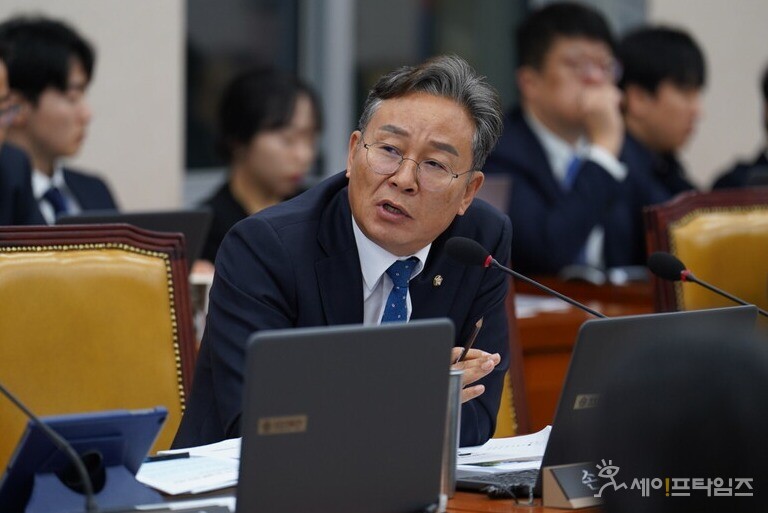 ▲ 국토교통위원회 손명수 의원(더불어민주당·용인을)이 2025년 국정감사에서 질의하고 있다. ⓒ 의원실