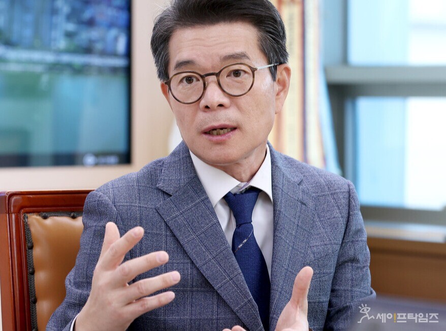 ▲ 정원오 성동 구청장이 페이스북을 통해 오세훈 시장의 직격했다. ⓒ 성동구